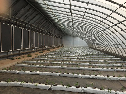 Groentehuizen met een enkele lengte met een isolatiesysteem voor het verwarmen van dekens
