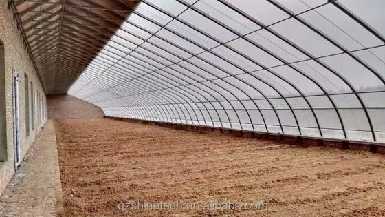 Passivesolarontwerp Landbouwkasten voor winterverwarming en warmtebehoud